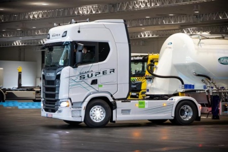 Location de poids lourds : avantages et offres &agrave; Hauconcourt